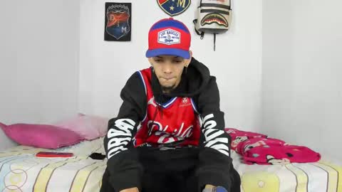 johan_and_antonella online show from 12-12-24, 01:43