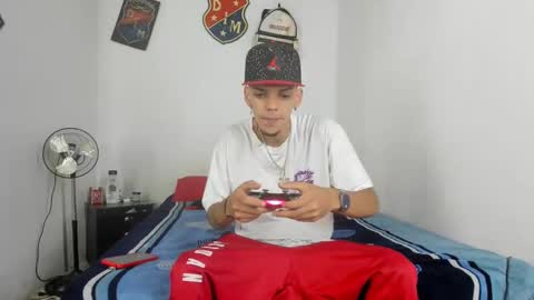 johan_and_antonella online show from 01-11-25, 06:54