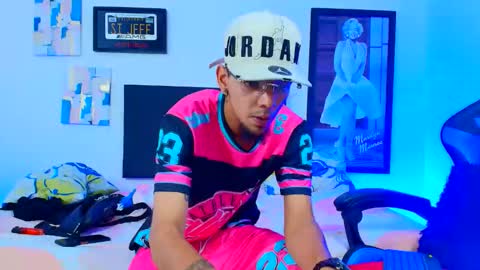 johan_and_antonella online show from 11-21-25, 02:10