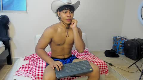 Snapshot of johan_beley_7k chatting on 12-30-24, 02:51 Johan Beley online show from 12-30-24, 02:51
