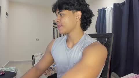 Snapshot of johan_beley_7k chatting on 02-14-25, 02:23 Johan Beley online show from 02-14-25, 02:23