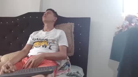 Snapshot of johan_kitten chatting on 03-05-26, 11:50 johan online show from 03-05-26, 11:50