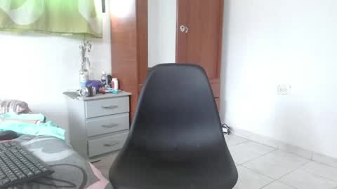 Snapshot of johan_kitten chatting on 05-26-26, 03:52 johan online show from 05-26-26, 03:52