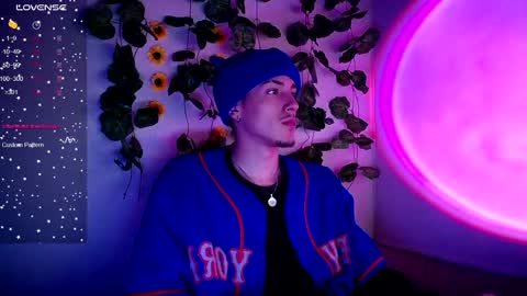 Snapshot of johan_parker222 chatting on 09-26-25, 11:42 johan_parker222 online show from 09-26-25, 11:42