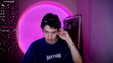 Snapshot of johan_parker222 chatting on 02-11-26, 01:54 johan_parker222 online show from 02-11-26, 01:54