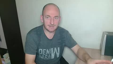 Johan online show from 12-21-25, 11:39