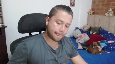 Snapshot of johanleonsweetboy chatting on 05-20-26, 02:23 JOHAN independient model online show from 05-20-26, 02:23