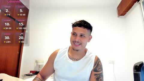 Snapshot of johansmith__ chatting on 06-17-26, 12:40 Johan Smith online show from 06-17-26, 12:40