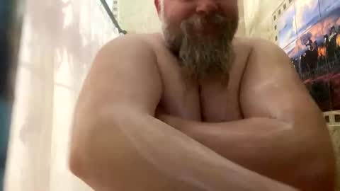 Snapshot of john40a chatting on 04-09-26, 03:17 John online show from 04-09-26, 03:17
