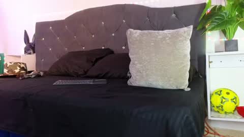 John  online show from 07-12-26, 12:07