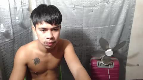 Snapshot of john_carloss chatting on 02-24-26, 12:03 john and thallea online show from 02-24-26, 12:03