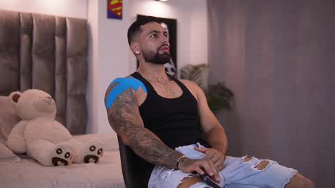 john online show from 02-11-25, 01:10