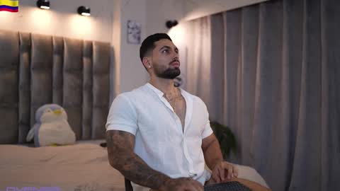 john online show from 11-04-25, 11:59