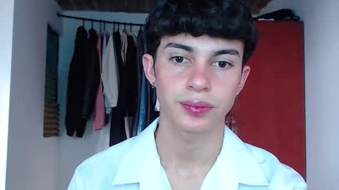 Snapshot of john_vichenso chatting on 09-15-25, 09:48 John Vichenso online show from 09-15-25, 09:48