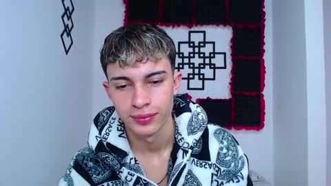 Snapshot of john_vichenso chatting on 01-08-26, 10:12 John Vichenso online show from 01-08-26, 10:12