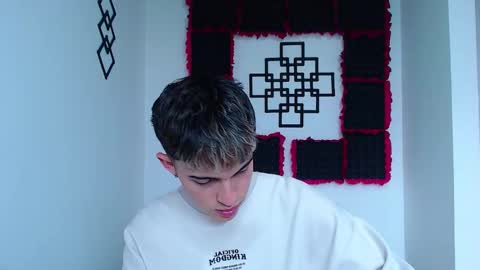 Snapshot of john_vichenso chatting on 01-09-26, 10:11 John Vichenso online show from 01-09-26, 10:11