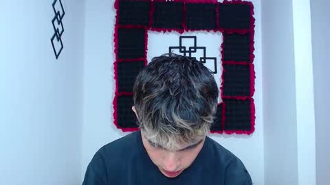 Snapshot of john_vichenso chatting on 01-12-26, 04:07 John Vichenso online show from 01-12-26, 04:07