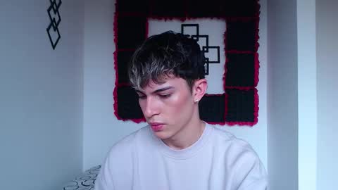 Snapshot of john_vichenso chatting on 02-10-26, 08:57 John Vichenso online show from 02-10-26, 08:57