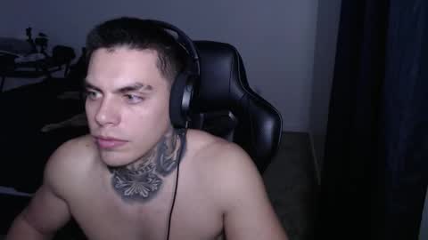 Snapshot of johnafterdark chatting on 01-07-26, 04:04 JAXX online show from 01-07-26, 04:04