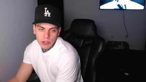 Snapshot of johnafterdark chatting on 02-17-26, 03:58 JAXX online show from 02-17-26, 03:58