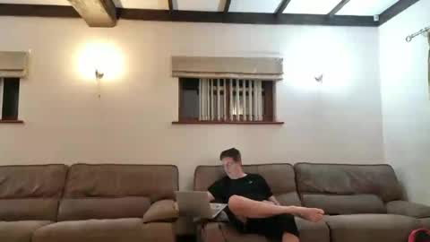 johnathan_stuart33 online show from 06-16-26, 12:13