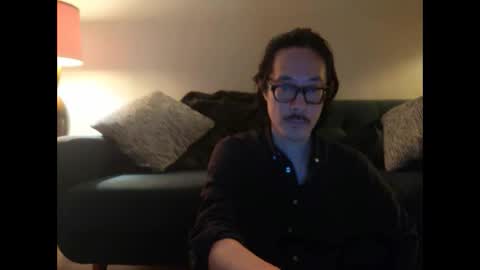 Snapshot of johneelicks chatting on 10-26-25, 08:09 Johnee online show from 10-26-25, 08:09