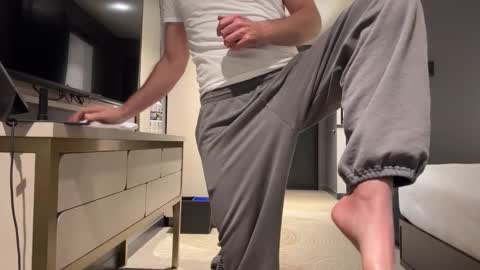 Snapshot of johnfitzzzzz chatting on 10-23-25, 10:47 J online show from 10-23-25, 10:47