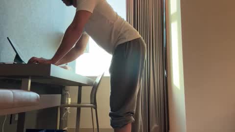 Snapshot of johnfitzzzzz chatting on 12-15-25, 01:04 J online show from 12-15-25, 01:04