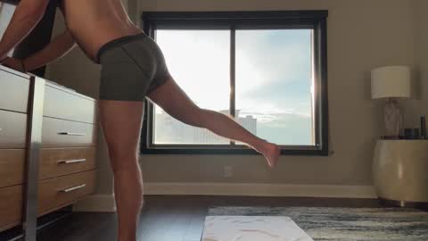 Snapshot of johnfitzzzzz chatting on 01-07-26, 11:40 J online show from 01-07-26, 11:40