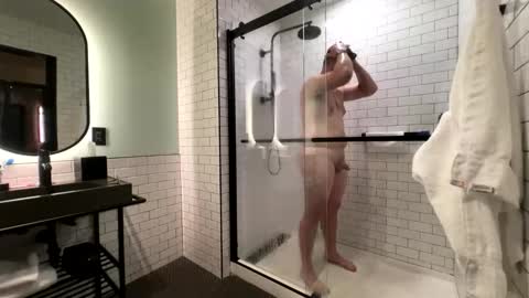 Snapshot of johnjourney2 chatting on 01-17-26, 02:27 johnjourney2 online show from 01-17-26, 02:27