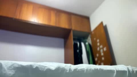 Snapshot of johnjow10 chatting on 02-10-25, 06:03 JOHN online show from 02-10-25, 06:03