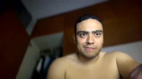 Snapshot of johnjow10 chatting on 02-11-25, 05:37 JOHN online show from 02-11-25, 05:37