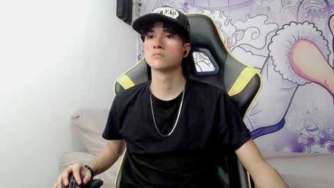 johnny_cagee online show from 01-07-25, 03:35