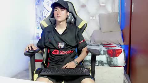 johnny_cagee online show from 10-09-25, 04:10