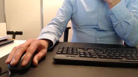 Snapshot of johnny_walker14 chatting on 10-29-25, 03:58 johnny_walker14 online show from 10-29-25, 03:58