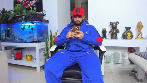 JOHNNY online show from 01-05-26, 11:41