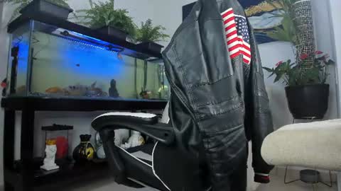 JOHNNY online show from 06-11-26, 12:32