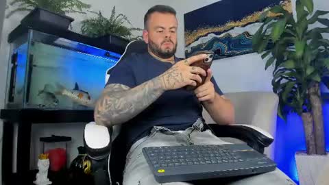 JOHNNY online show from 06-20-26, 01:52