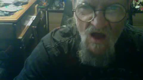 johnnyshung1 online show from 11-01-25, 04:31