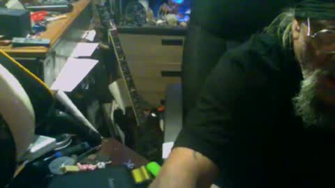 johnnyshung1 online show from 01-12-26, 07:13