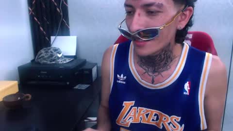 johnsonisaac94  online show from 02-05-25, 06:46