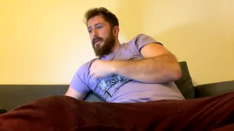 Snapshot of johnthomasbwc chatting on 01-25-25, 10:39 JohnThomasBWC online show from 01-25-25, 10:39