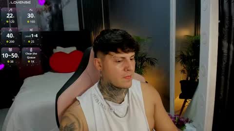 Johny online show from 09-11-25, 01:28