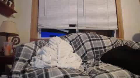 Snapshot of johstondude chatting on 11-07-25, 10:32 Johston online show from 11-07-25, 10:32