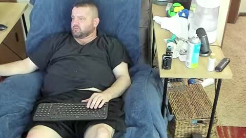 Snapshot of joi4you chatting on 04-08-26, 07:19 Voyeur online show from 04-08-26, 07:19