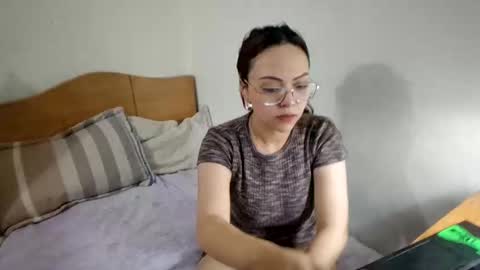 Snapshot of jois0311 chatting on 11-02-25, 02:58 SasaHara online show from 11-02-25, 02:58