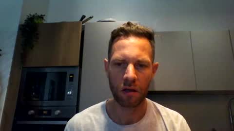 Snapshot of jojo19844 chatting on 09-09-25, 08:14 jojo19844 online show from 09-09-25, 08:14