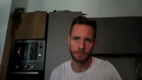 Snapshot of jojo19844 chatting on 09-19-25, 08:16 jojo19844 online show from 09-19-25, 08:16