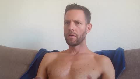 Snapshot of jojo19844 chatting on 09-27-25, 09:47 jojo19844 online show from 09-27-25, 09:47