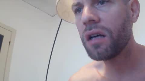 Snapshot of jojo19844 chatting on 09-29-25, 04:50 jojo19844 online show from 09-29-25, 04:50